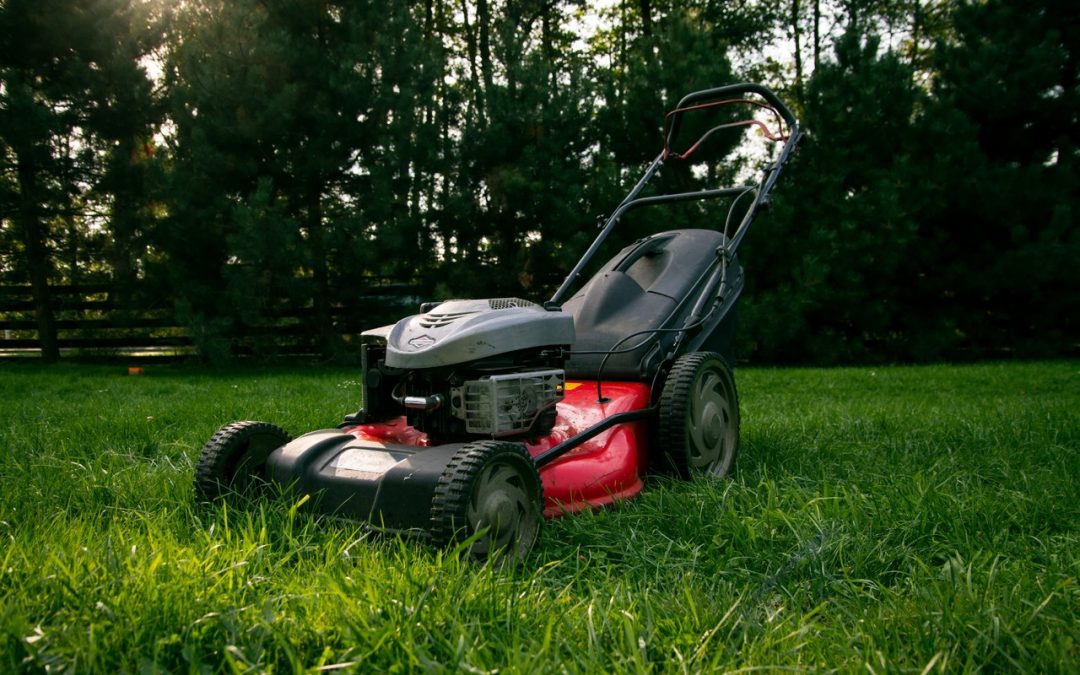Four Tips to Prepare Your Lawnmower for Spring